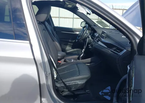 2020 BMW X1 xDrive28I z USA, uszkodzony, nr VIN WBXJG9C05L5R74518